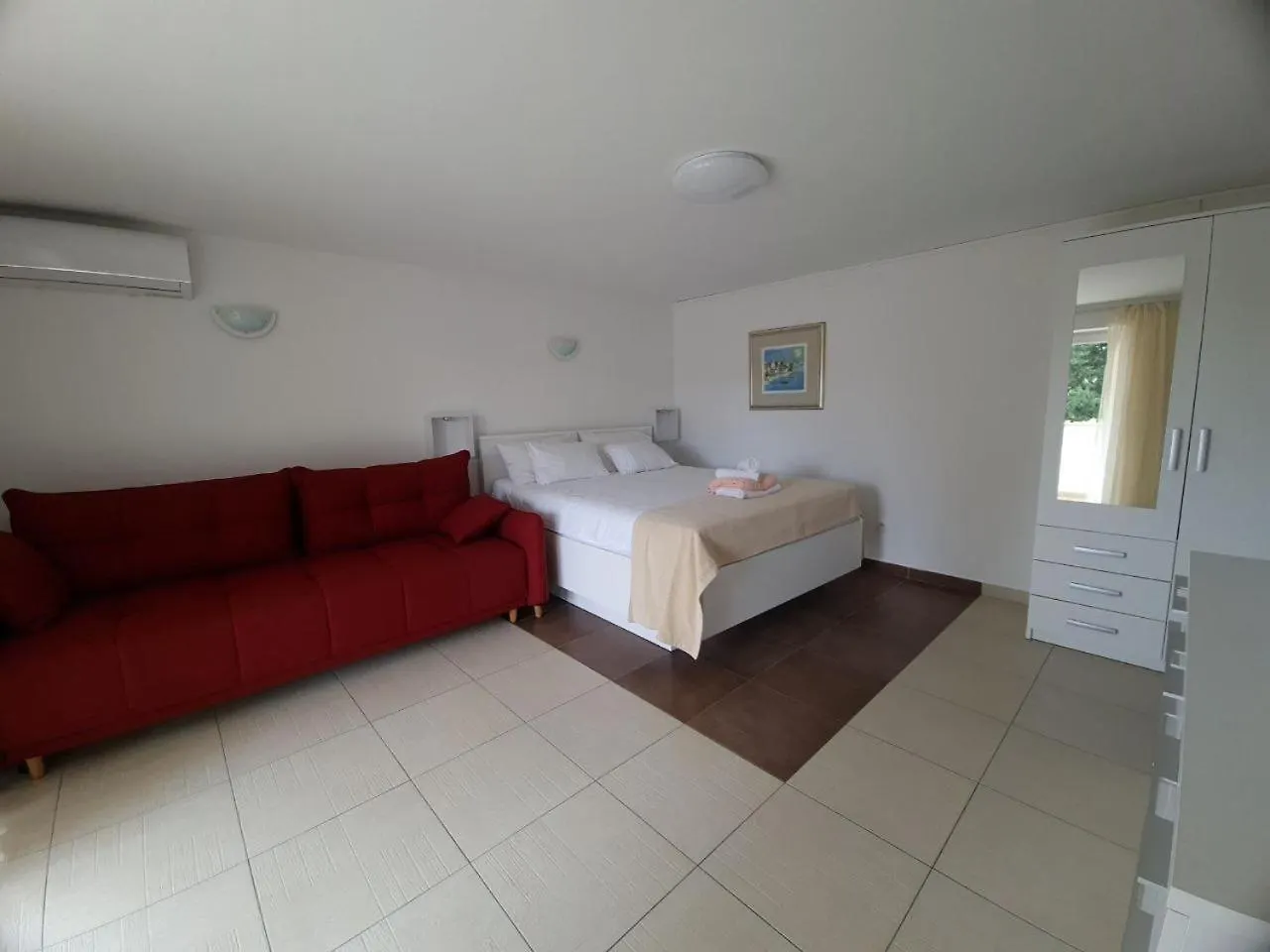Eden Apartment Kornic