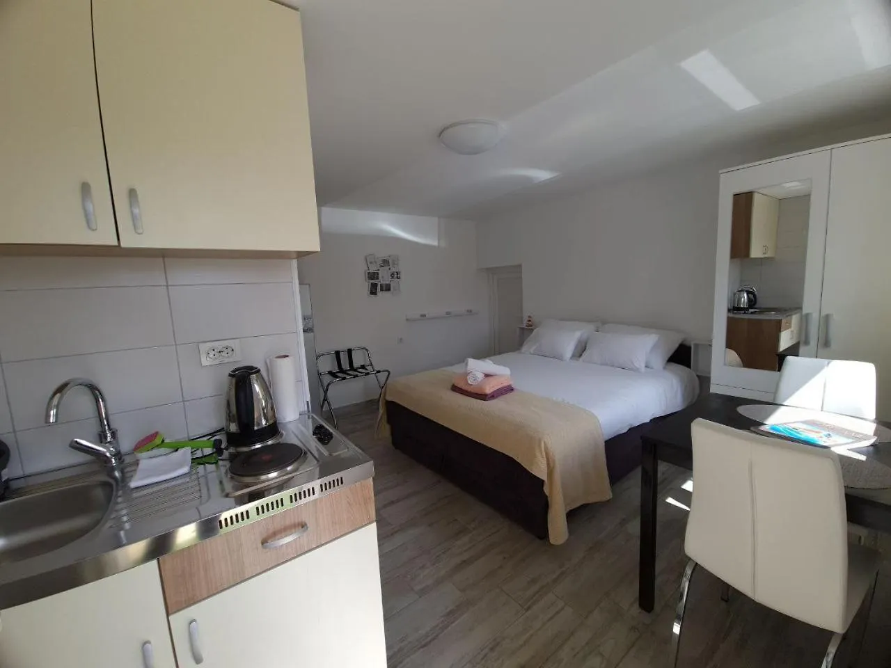 Eden Apartment Kornic 0*,  Croatia